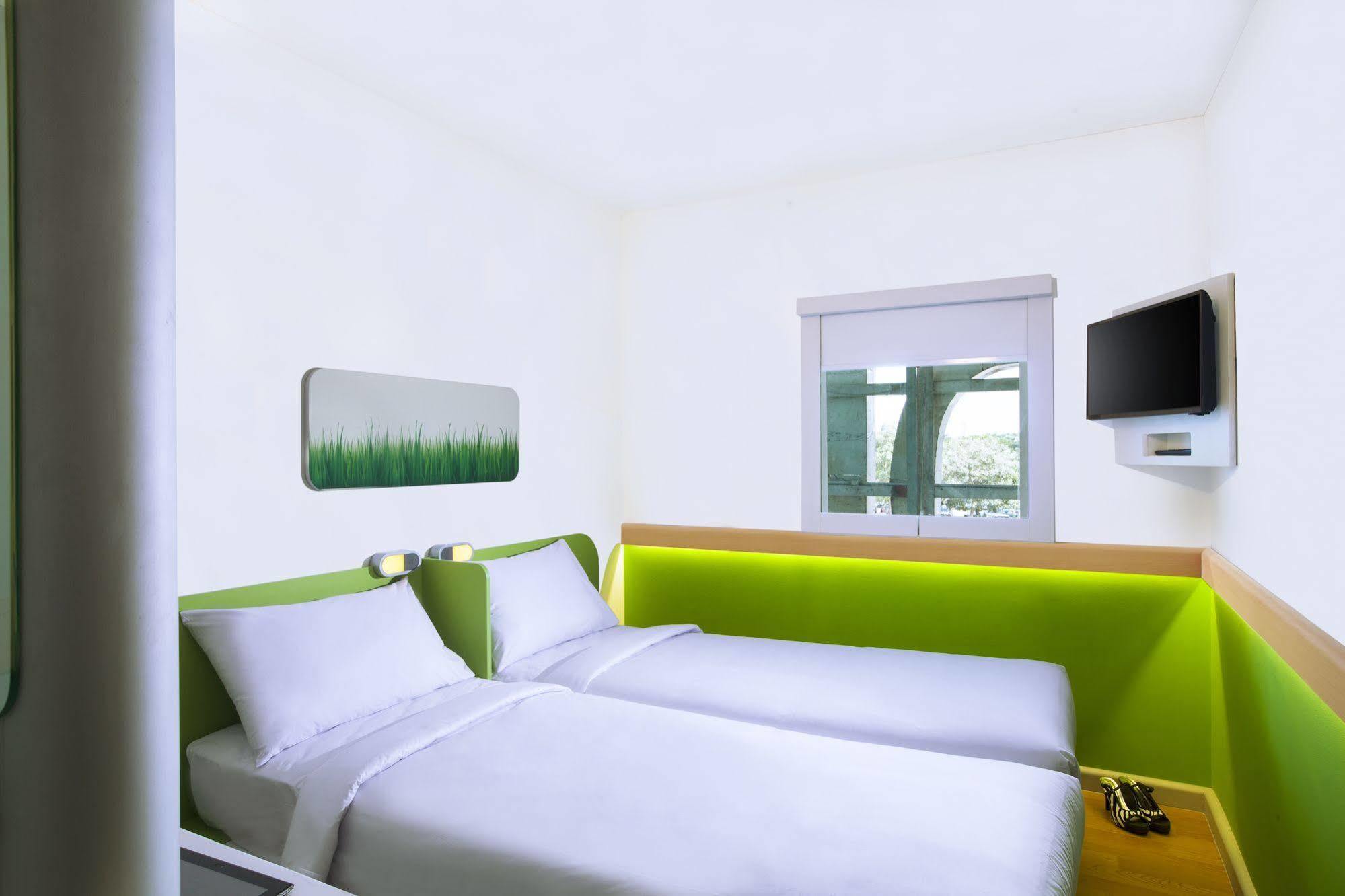 Cordia Hotel Makassar Airport Mandai Екстериор снимка