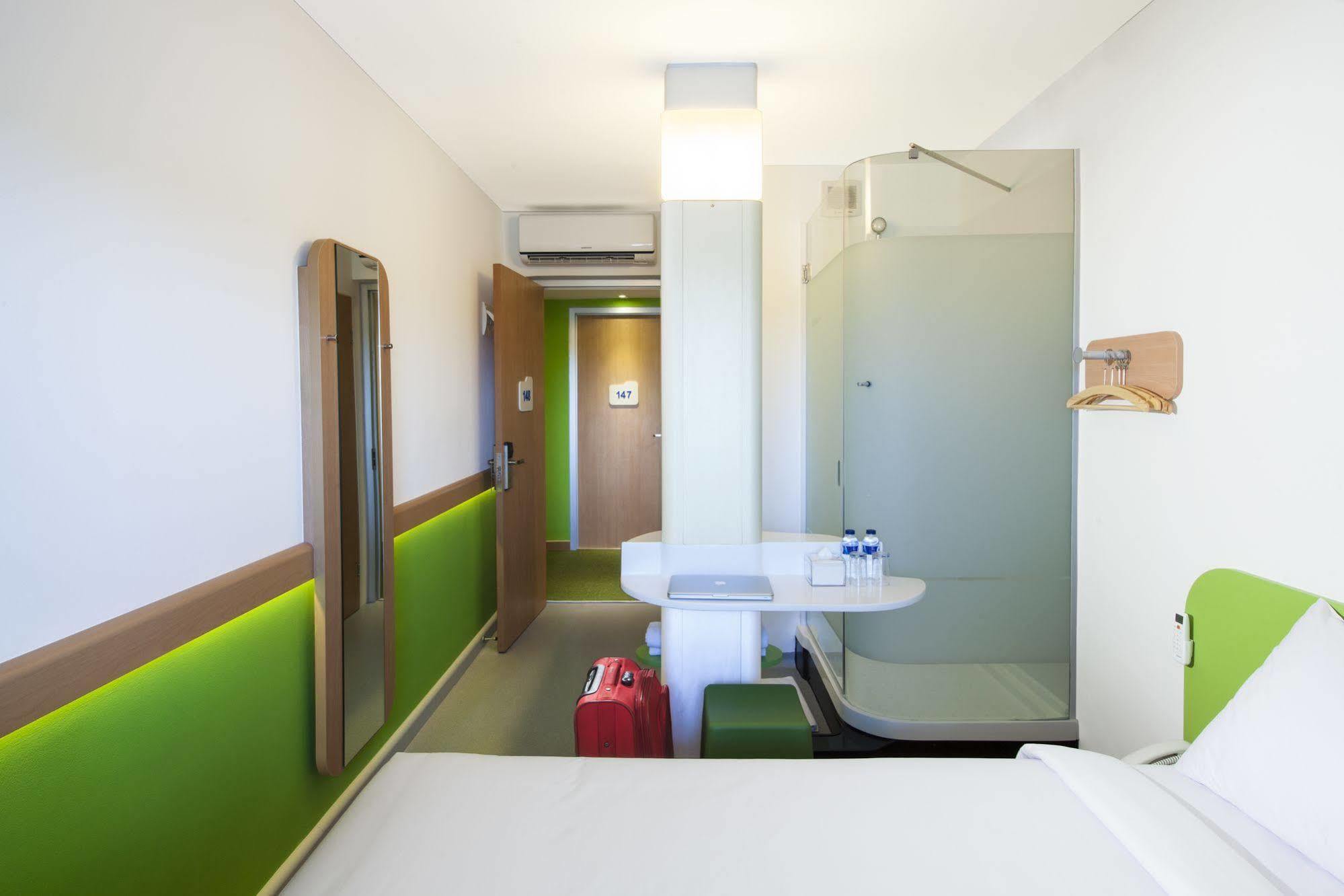 Cordia Hotel Makassar Airport Mandai Екстериор снимка